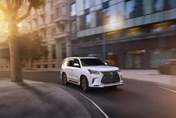 lexus gioi thieu lx 570 moi co them tro ly ao amazon alexa