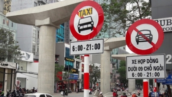 Hà Nội: Khôi phục lại biển cấm xe hợp đồng trên 10 tuyến phố từ 15/9