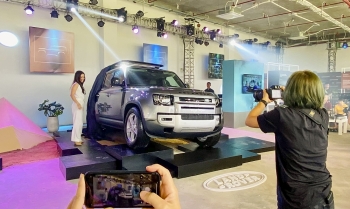 Land Rover Defender thế hệ mới ra mắt khách hàng Việt Nam, giá từ 3,855 tỷ đồng