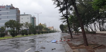 Diễn biến bão số 9: Bờ biển Đà Nẵng – Phú Yên có gió giật cấp 15