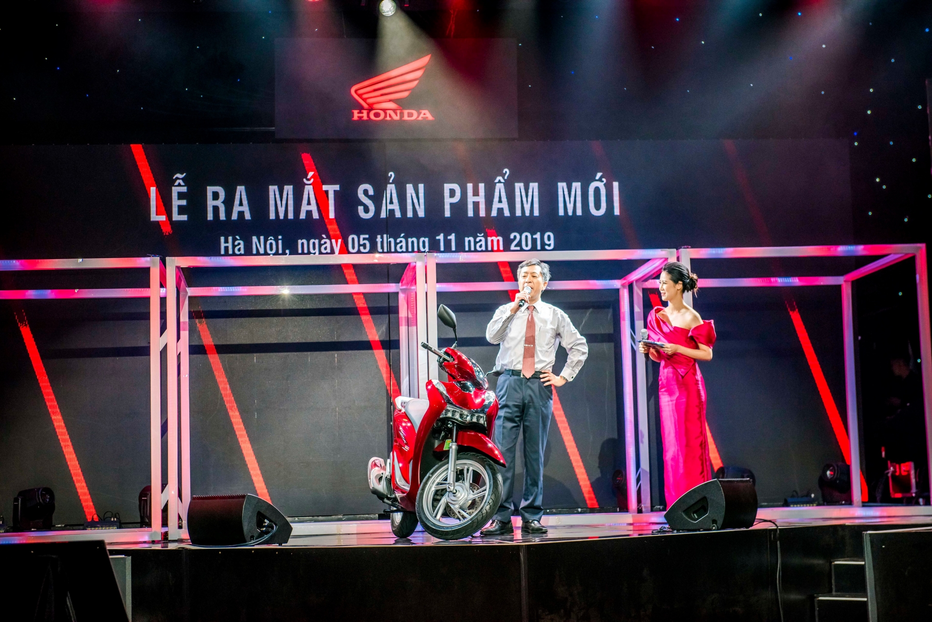 Honda SH 2020 giá tăng mạnh, có gì mới?