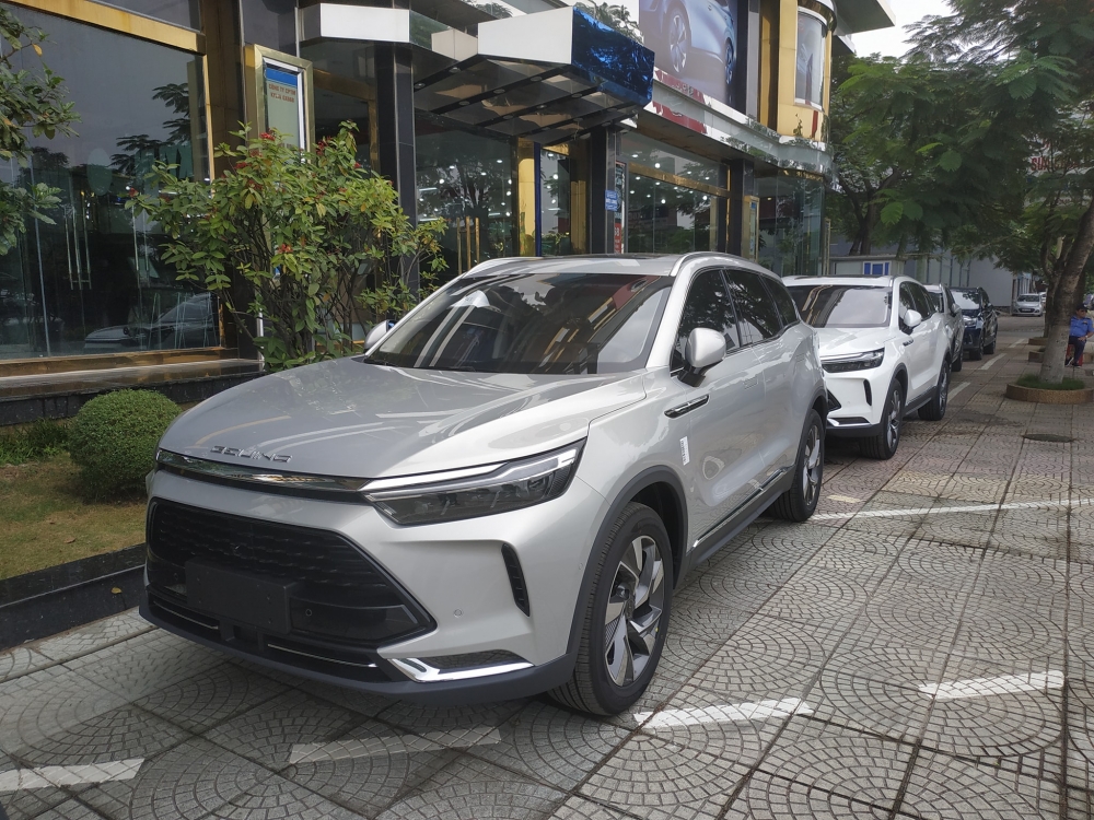 Mua xe Trung Quốc Beijing X7 có bất an về hậu mãi?