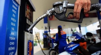 gia xang dau dong loat tang lan dau tien trong nam 2022