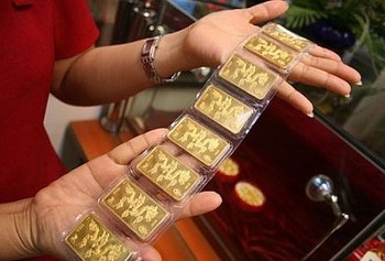 sang 211 gia vang trong nuoc dung yen vang the gioi tang manh