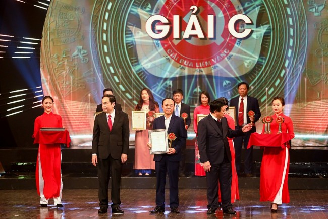 Tạp chí Thời Đại đoạt giải C Giải Búa liềm vàng năm 2021