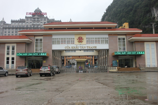 trung quoc khoi phuc thong quan tai cua khau tan thanh