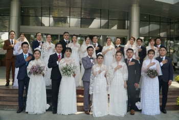 TP.HCM: tổ chức đám cưới tập thể cho các y, bác sĩ phải hoãn cưới để chống dịch