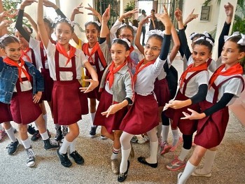 cuba trien khai mang luoi cham soc suc khoe tam than cho tre em trong dai dich covid 19