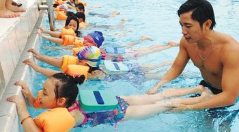 uy ban quoc gia ve tre em canh bao nguy co gia tang duoi nuoc tre em