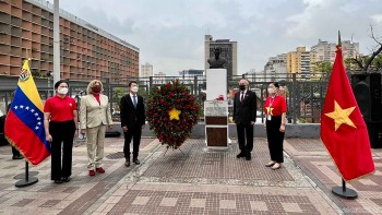 Kỷ niệm ngày thống nhất đất nước và ngày sinh Chủ tịch Hồ Chí Minh tại Venezuela