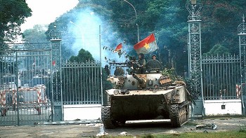 dang nhan dan cach mang lao gui dien chuc mung viet nam