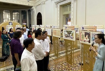 trien lam tu lieu hinh anh dep ve cuoc doi va su nghiep cua danh nhan van hoa nguyen dinh chieu