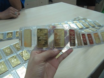 Ngày 21/6: giá vàng SJC tăng, cao hơn vàng thế giới gần 17 triệu đồng/lượng