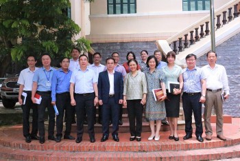 lanh dao vufo lam viec voi lien hiep cac to chuc huu nghi tinh quang nam