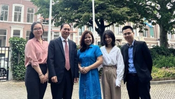 Đại sứ Việt Nam tại Hà Lan tiếp Trưởng đại diện Nuffic Neso