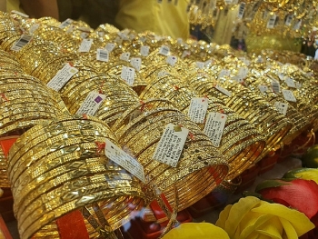 gia vang tuan toi tang hay giam