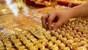 Giá vàng trong nước giảm, vàng thế giới tăng mạnh