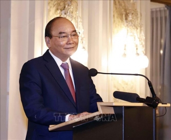 chu tich nuoc nguyen xuan phuc tham va lam viec voi to chuc y te the gioi