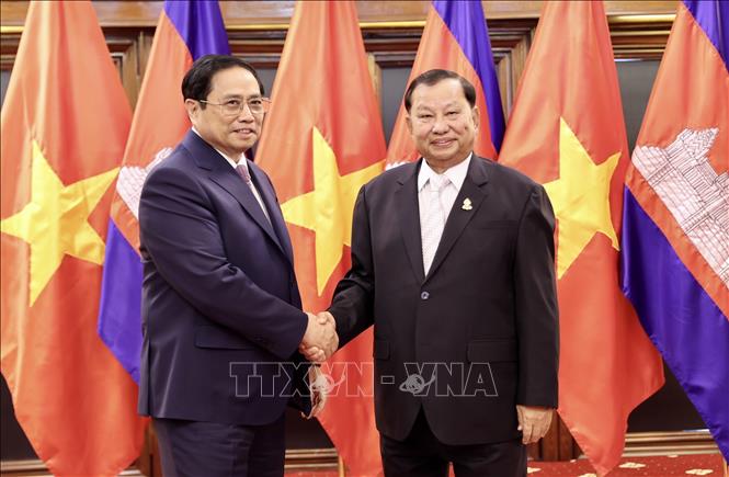 Thủ tướng Phạm Minh Chính hội kiến Chủ tịch Thượng viện Campuchia