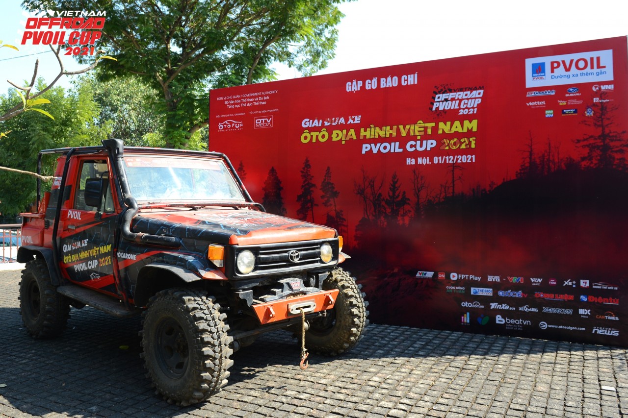 Khởi động giải đua xe ô tô địa hình Việt Nam PVOIL CUP 2021