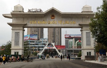 phe duyet hiep dinh khung asean ve tao thuan loi van tai hanh khach qua bien gioi bang duong bo