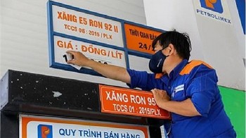 tu 15h nga y 1012 moi lit xang giam hon 1000 dong