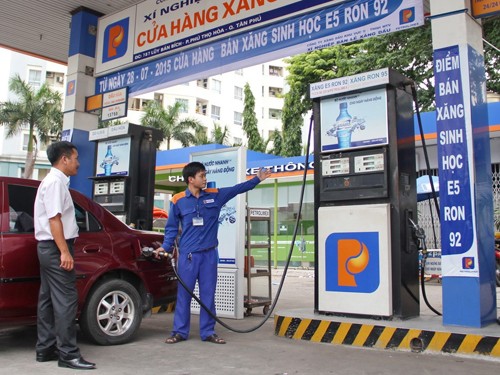 Giá xăng, dầu chính thức tăng trở lại sau 2 lần giảm liên tiếp