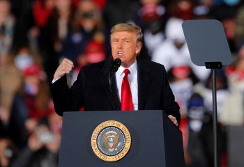 tong thong trump lam gi o chien dia georgia