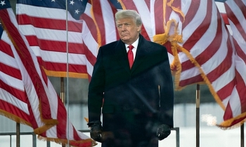 facebook va instagram khoa tai khoan cua tong thong trump vo thoi han