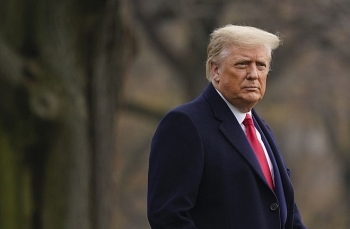 new york huy tat ca cac hop dong lam an voi tap doan trump