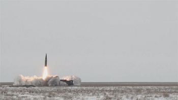 Mỹ tuyên bố chế tạo tên lửa siêu thanh "so kè" với Nga