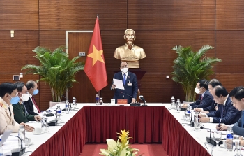 xuat hien them 82 ca covid 19 moi thu tuong yeu cau binh tinh khoanh vung cach ly truy vet than toc