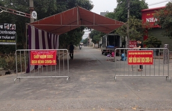 hai duong tuc toc phong toa toan bo huyen cam giang nhieu truong hop khai bao khong trung thuc
