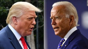 chinh quyen biden thang tay loai hon 50 cong to vien thoi ong trump