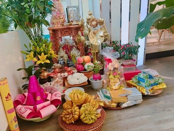 mam co cung via than tai day du gom nhung gi