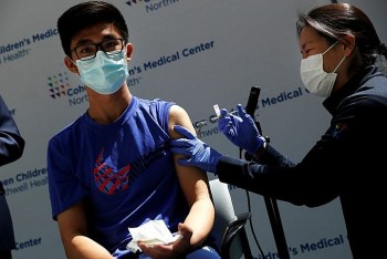 tre 5 11 tuoi co gap phan ung phu sau tiem vaccine ngua covid 19