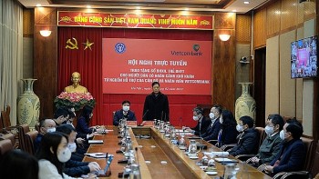 trao tang hon 12 nghin so bhxh the bhyt cho nguoi co hoan canh kho khan