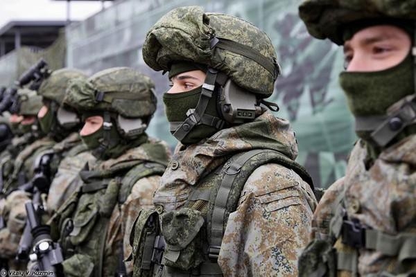 Quân nhân Nga lĩnh án vì bán trộm quân phục Ratnik