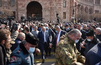 nga tuyen bo khong can thiep chuyen noi bo cua armenia