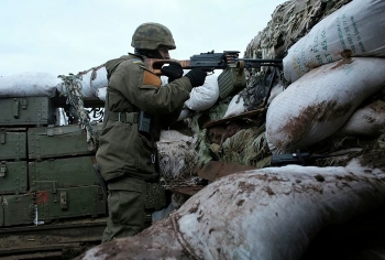 Lực lượng vũ trang Ukraine vào trạng thái "sẵn sàng chiến đấu"