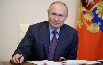dien kremlin thong bao tong thong putin da tiem vaccine covid 19