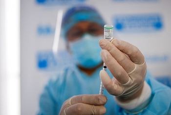 Bắt đầu tiêm vaccine COVID-19 cho 240.000 công nhân ở Bắc Giang, Bắc Ninh