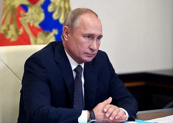 Tổng thống Putin kêu gọi người dân tiêm vaccine ngừa COVID-19