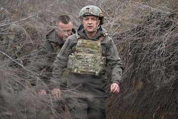 Binh sĩ Ukraine thương vong sau loạt đạn pháo của phiến quân ly khai thân Nga