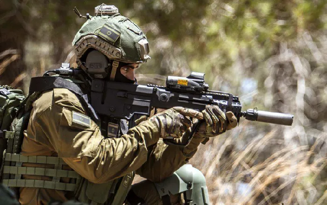 can canh loai sung truong tan cong hien dai nhat the gioi ma ukraine su dung tai mien dong