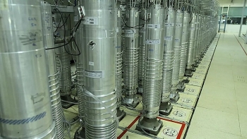 iran khang dinh nha may hat nhan bi tan cong khung bo