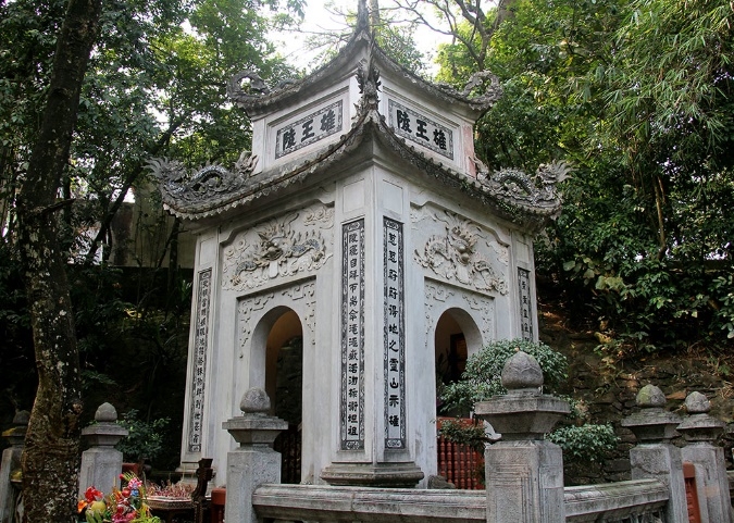 Các di tích trong quần thể di tích Đền Hùng