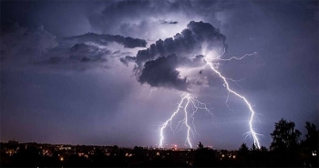 thoi tiet ngay 45 mua lon canh bao loc set va gio giat manh o bac bo bac trung bo