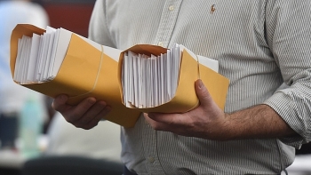 mot cu ong pennsylvania bi ket an vi dung phieu cua nguoi me qua co bau cho ong trump