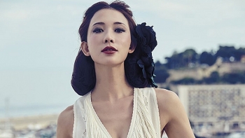 top chom sao dam chim trong tinh yeu phot lo anh nhin cua nguoi ngoai cuoc